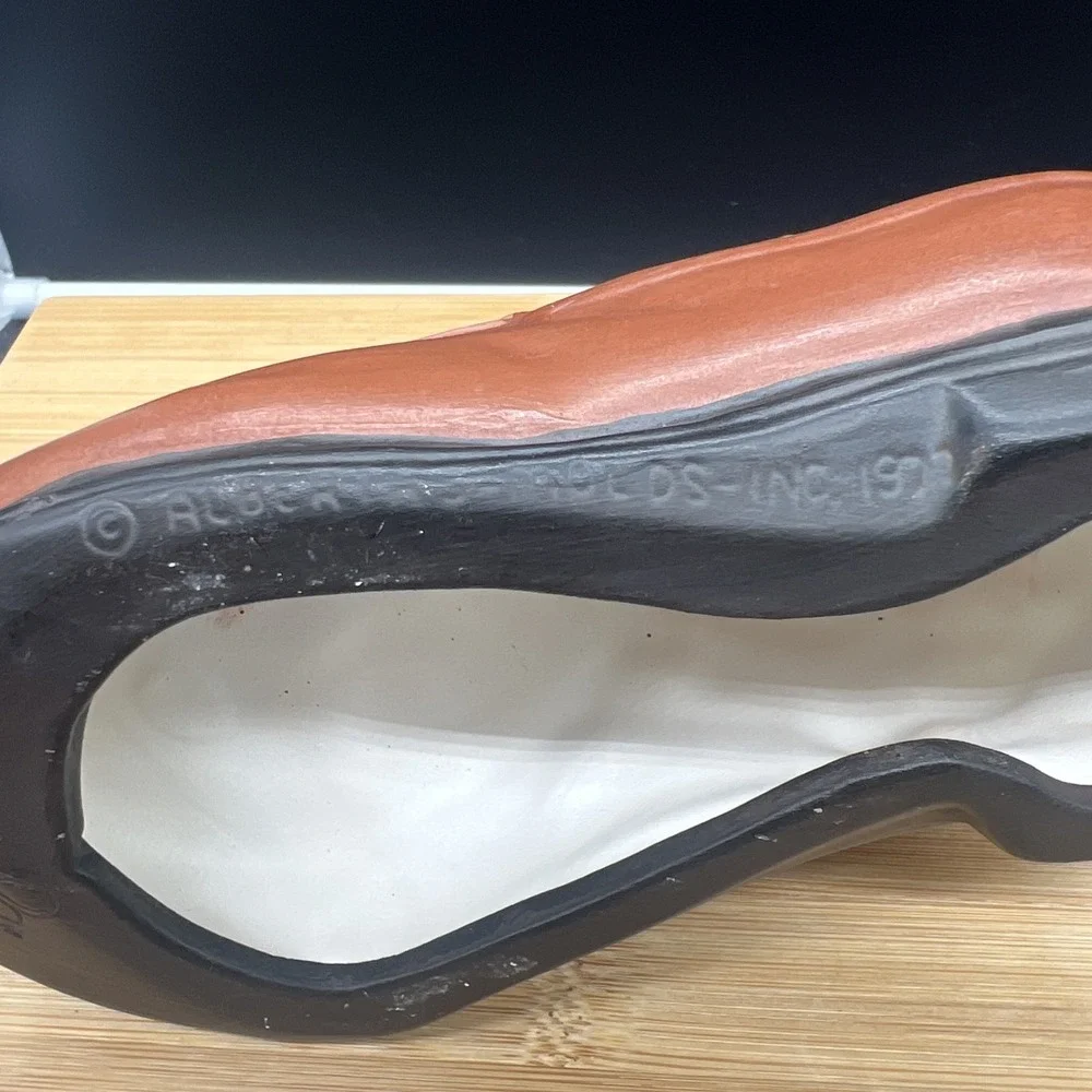 1977 Vintage Albertas Molds Ceramic White Cat in a Shoe in Chalk Ware Signed - Picture 7 of 11